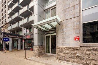 Les Condos Crescent in Montréal, QC - Building Photo - Building Photo