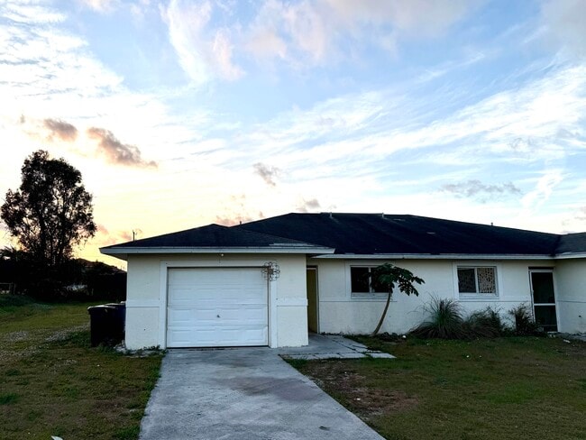 property at 318 Hightower Ave S