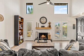 5812 N 12th St in Phoenix, AZ - Foto de edificio - Building Photo