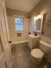 1002 17th St in Rockford, IL - Building Photo - Building Photo