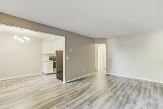 1036 SE 29th Ave in Portland, OR - Building Photo - Building Photo