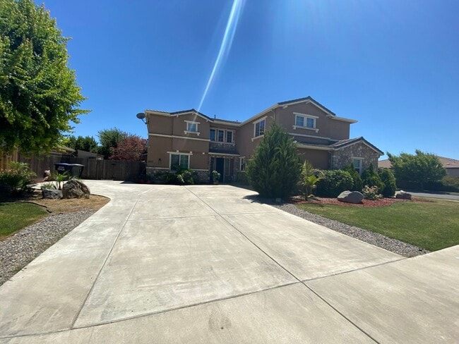 property at 6227 W Delaware Ct