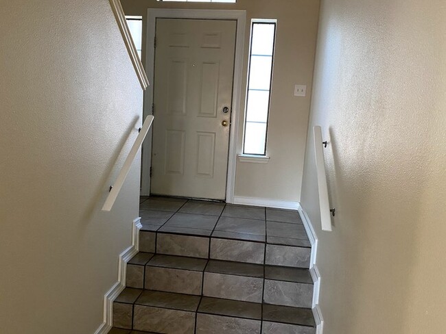 9815 Autumn Valley in Converse, TX - Building Photo - Building Photo
