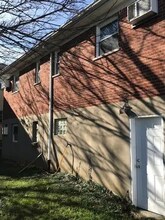 854 Overlook Ave-Unit -Unit 3 in Cincinnati, OH - Foto de edificio - Building Photo