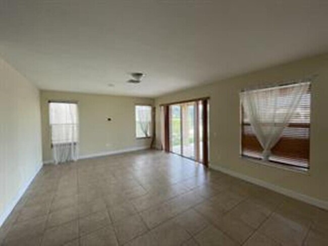 4531 SW 131st Ter in Miramar, FL - Building Photo - Building Photo