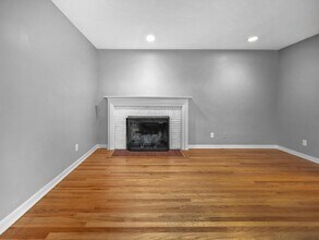 5532 SW Nicol Rd in Portland, OR - Building Photo - Building Photo