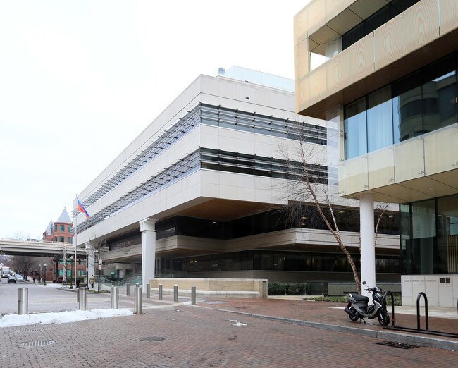 Residences at Harbourside in Washington, DC - Foto de edificio - Building Photo