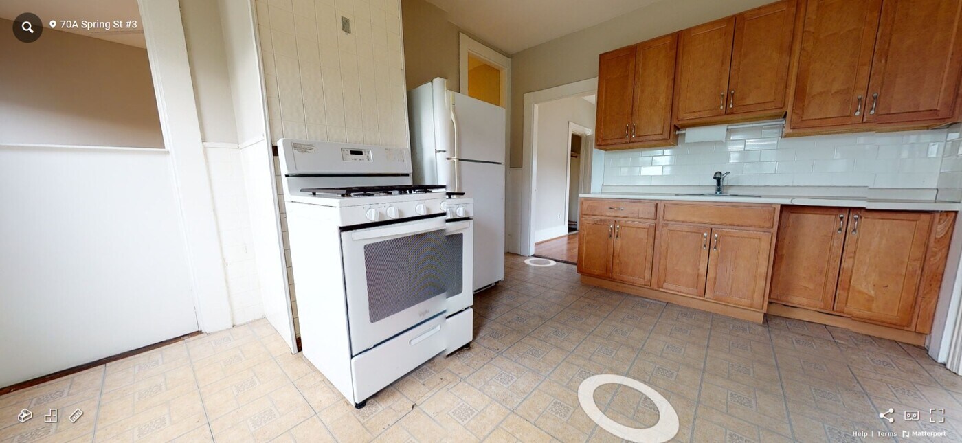 75 Spring St, Unit 3 in Cambridge, MA - Building Photo
