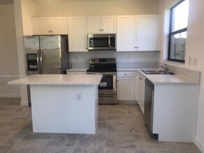 11339 SW 250th Terrace in Princeton, FL - Building Photo - Building Photo
