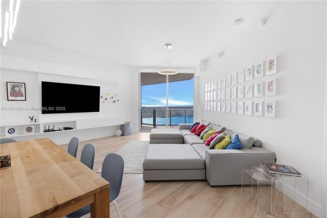 property at 17111 Biscayne Blvd