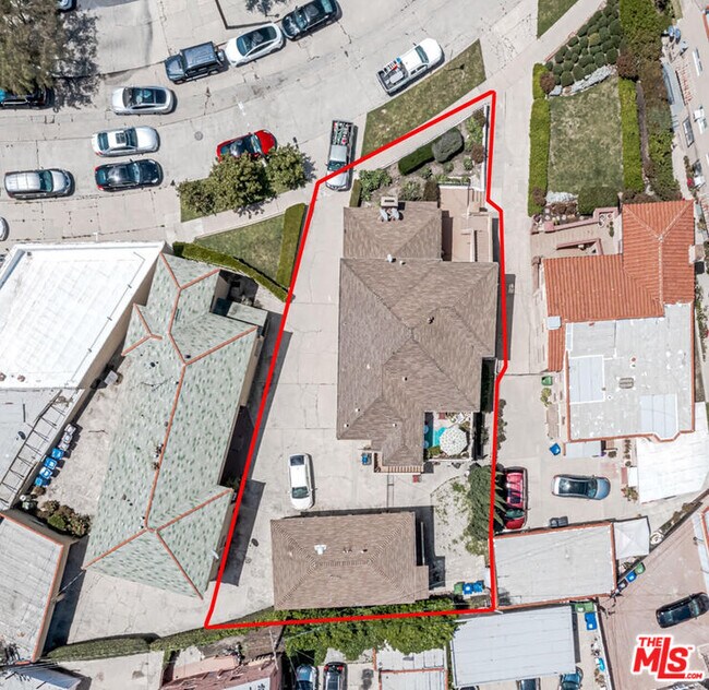 1012 S Sycamore Ave in Los Angeles, CA - Building Photo - Building Photo