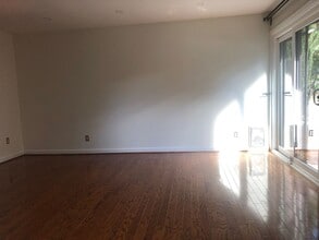 2254 Coppersmith Square in Reston, VA - Building Photo - Building Photo