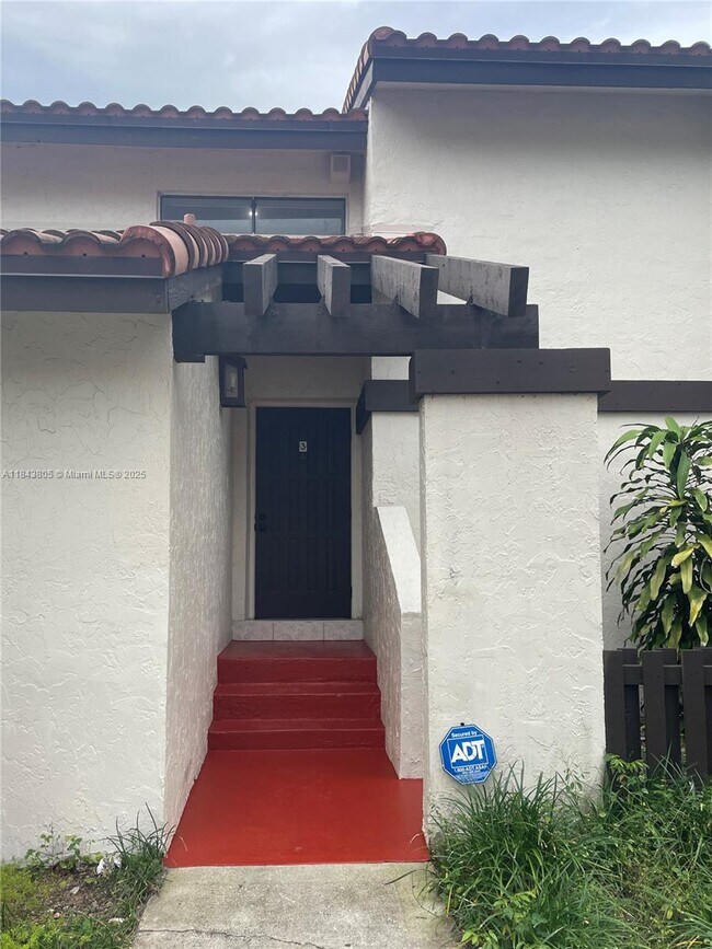 11439 SW 132nd Pl in Miami, FL - Building Photo - Building Photo