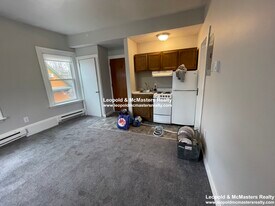593 Cambridge St in Boston, MA - Building Photo