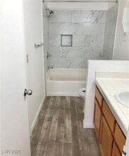 2324 Diamondback Dr in Las Vegas, NV - Building Photo - Building Photo