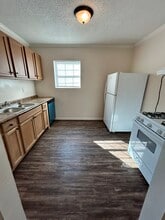 Historic Mobberly Neighborhood Fourplex in Longview, TX - Foto de edificio - Building Photo