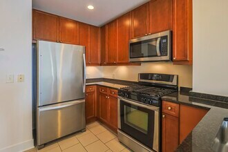 201 Marin Blvd in Jersey City, NJ - Building Photo - Building Photo