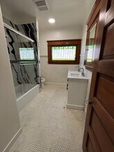 2618 Kenwood Ave in Los Angeles, CA - Building Photo - Building Photo