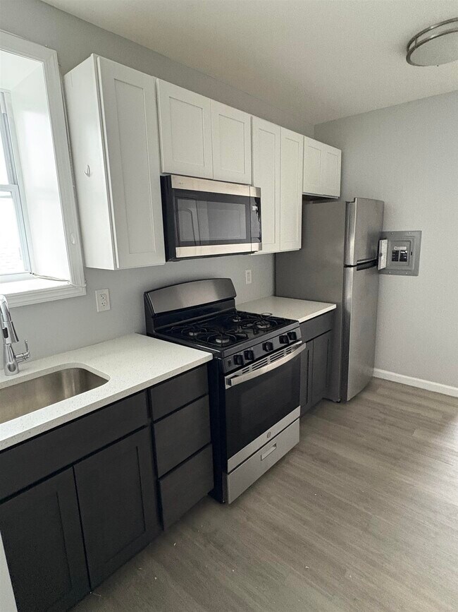 17 Teaneck Rd in Ridgefield Park, NJ - Building Photo - Building Photo