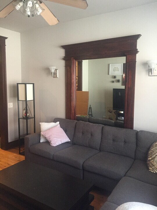 2107 W North Ave in Chicago, IL - Building Photo