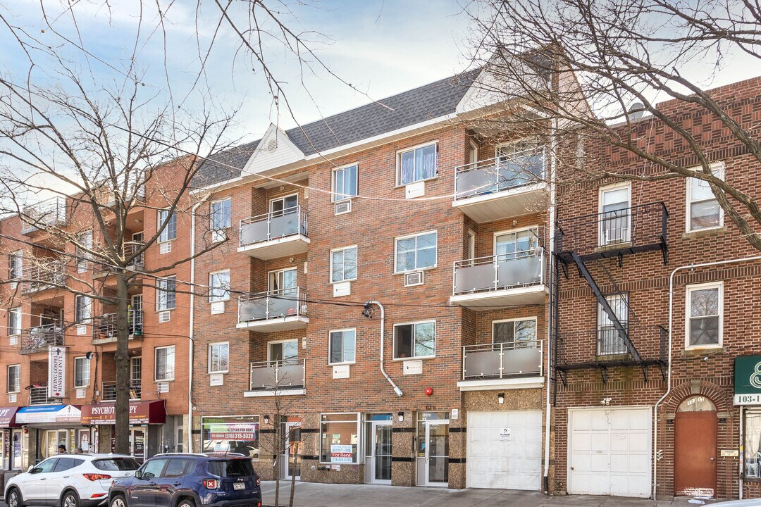 103-16 Corona Ave in Flushing, NY - Building Photo