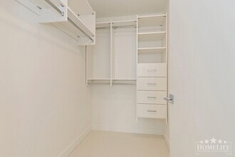 1588 Johnston Rd in White Rock, BC - Building Photo - Building Photo