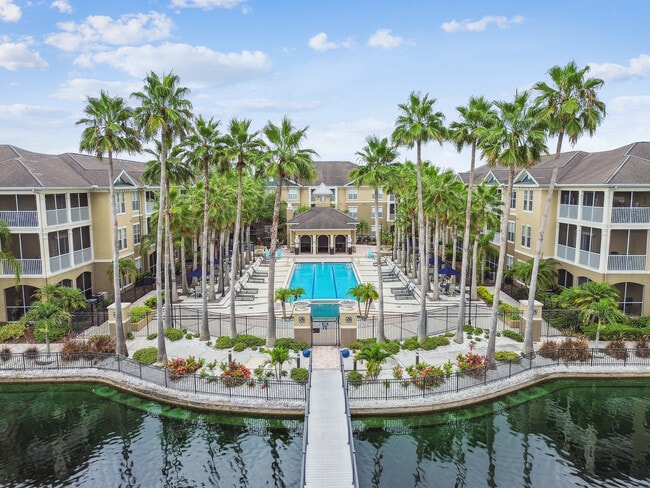 Seasons at Westchase