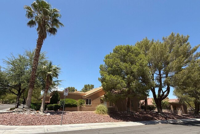 8524 Willowrich Dr in Las Vegas, NV - Building Photo - Building Photo