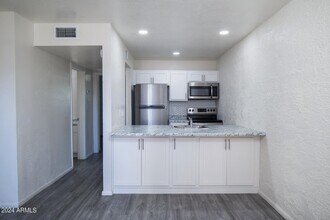 4635 N 27th Ave in Phoenix, AZ - Building Photo - Building Photo
