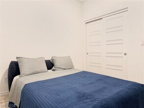 3289 Vasco Fls Ave in Henderson, NV - Building Photo - Building Photo