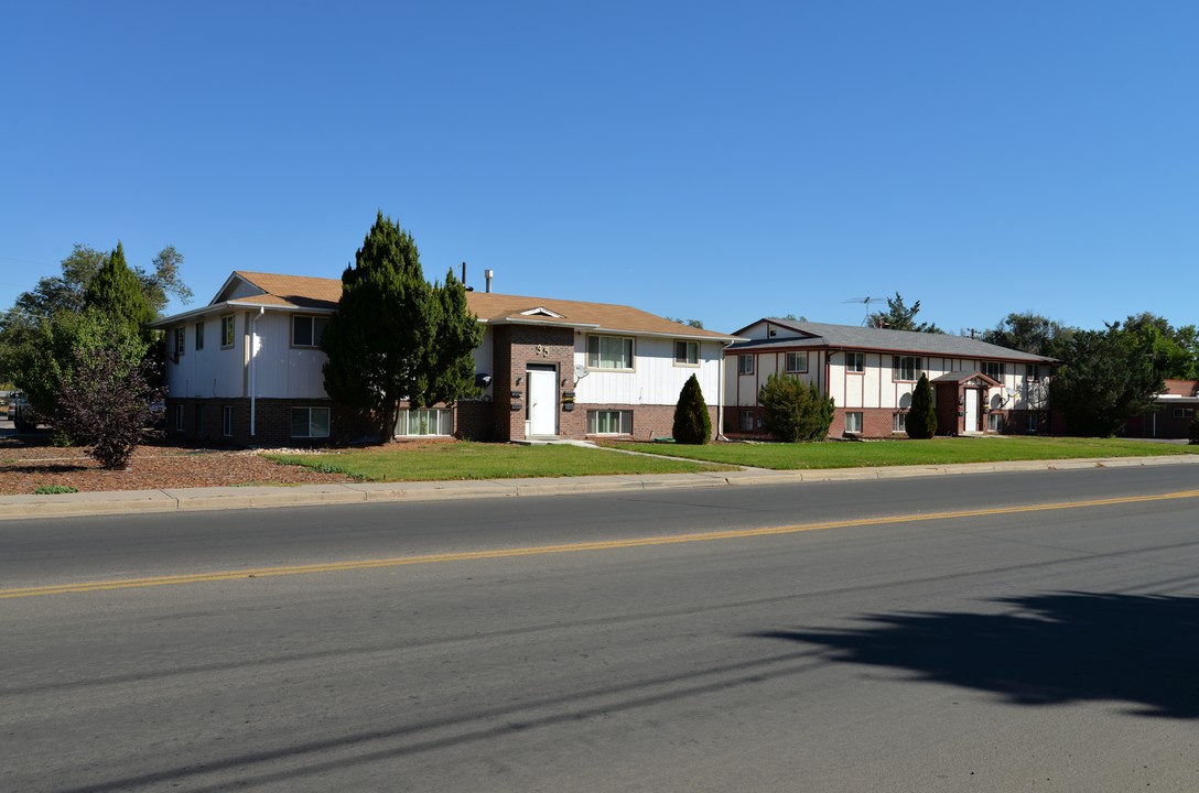 35 Jessup St in Brighton, CO - Foto de edificio