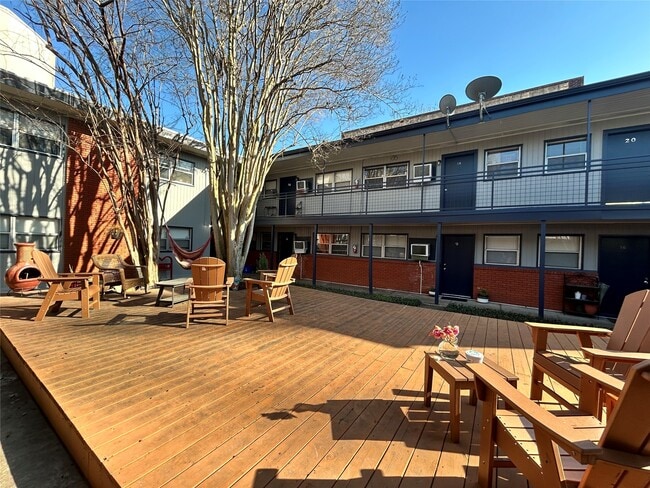 property at 4207 Mt Vernon St