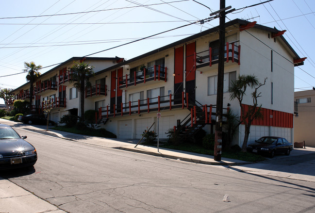 228 E Plymouth St in Inglewood, CA - Building Photo - Building Photo