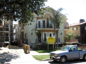 728 E Palm Ave in Burbank, CA - Building Photo - Building Photo