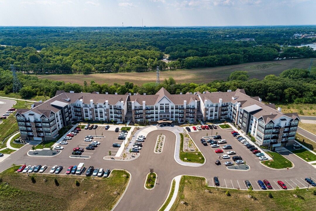 The Bluffs at Liberty Glen in St. Cloud, MN - Foto de edificio
