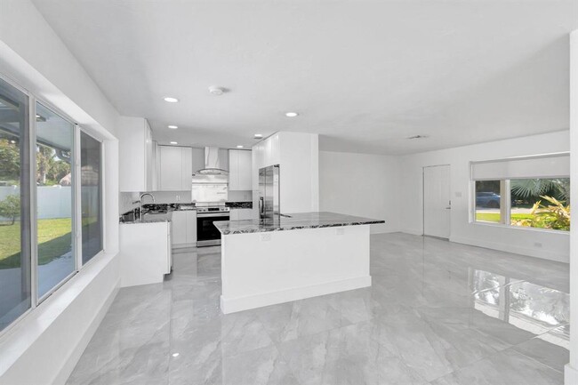 property at 918 NE 24th Ave