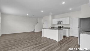 7730 Fox Xing in San Antonio, TX - Building Photo - Building Photo