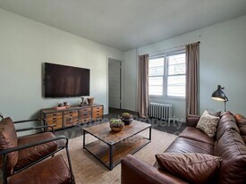 1209-11 1/2 11 1/2 St N in Fargo, ND - Building Photo