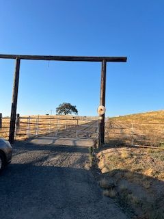 16937 Morrison Rd in Oakdale, CA - Building Photo