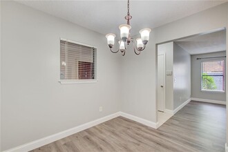 1603 Huntingdon Chase in Atlanta, GA - Foto de edificio - Building Photo