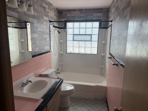 901 S Clifton Ave in Wichita, KS - Building Photo - Building Photo