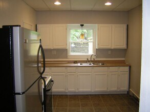 527 Hall Ave, Unit #1 in St. Paul, MN - Foto de edificio - Building Photo
