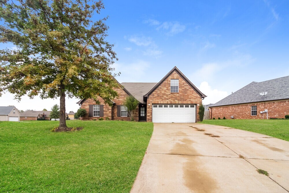 6776 Anna May Dr in Walls, MS - Building Photo