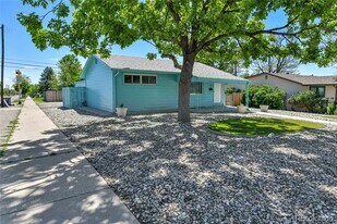 1500 S Wolcott Ct in Denver, CO - Building Photo