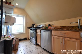 29 Coolidge Hill Rd-Unit -# 3DB in Watertown, MA - Building Photo - Building Photo