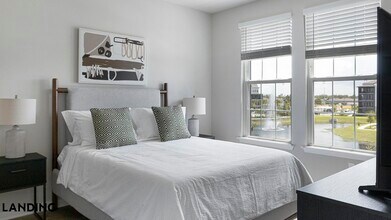 4902 Cosmos Cir, Unit 306 in Wimauma, FL - Foto de edificio - Building Photo