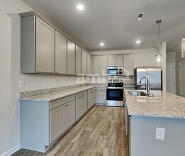 3260 Emberly Dr in Roebuck, SC - Foto de edificio - Building Photo