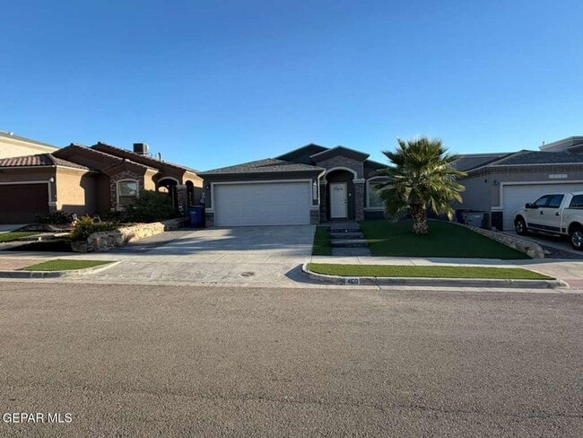 460 Prime Desert Dr in El Paso, TX - Building Photo - Building Photo