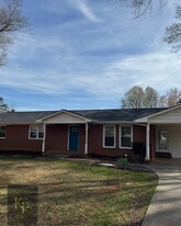 2230 Independence Rd in Winston-Salem, NC - Building Photo