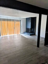 3313 Bridge Manor Dr in Kansas City, MO - Building Photo